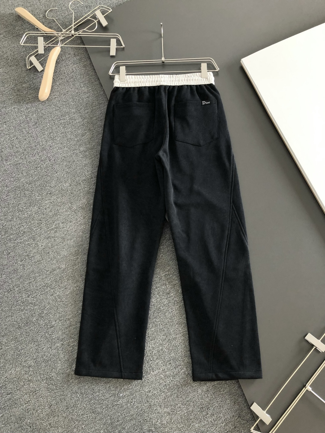 CD 2026春季新品休闲裤，经典款百看不厌，裤身工艺设计，进口客供辅料、面料定制，每个细节做到极致，原