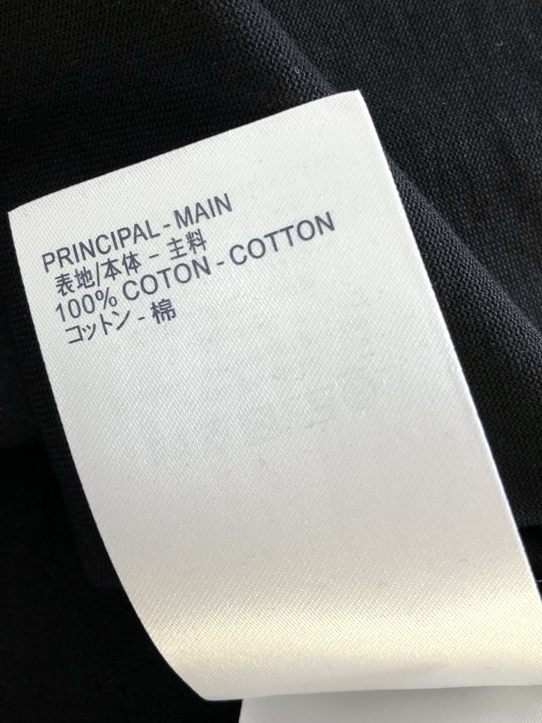 1V 2026SS春夏最新款圆领刺绣时尚短袖T恤，马年限定品牌老花logo刺绣图案，进口定制云朵棉面料！