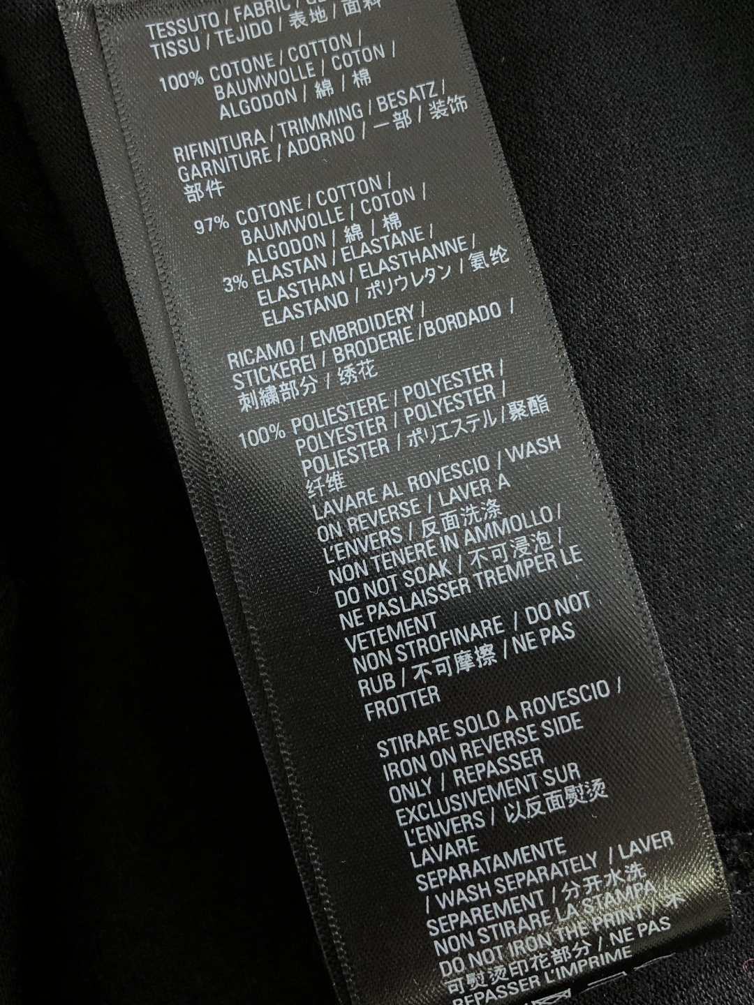 GVC 2026SS早春新款重工刺绣工艺圆领T恤，定织定染双股280克重洗水面料，做工精细。男女同款宽松