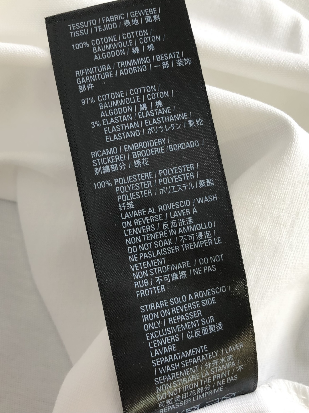 1V 2026SS早春新款重工刺绣工艺圆领T恤，定织定染双股280克重洗水面料，做工精细。男女同款宽松落