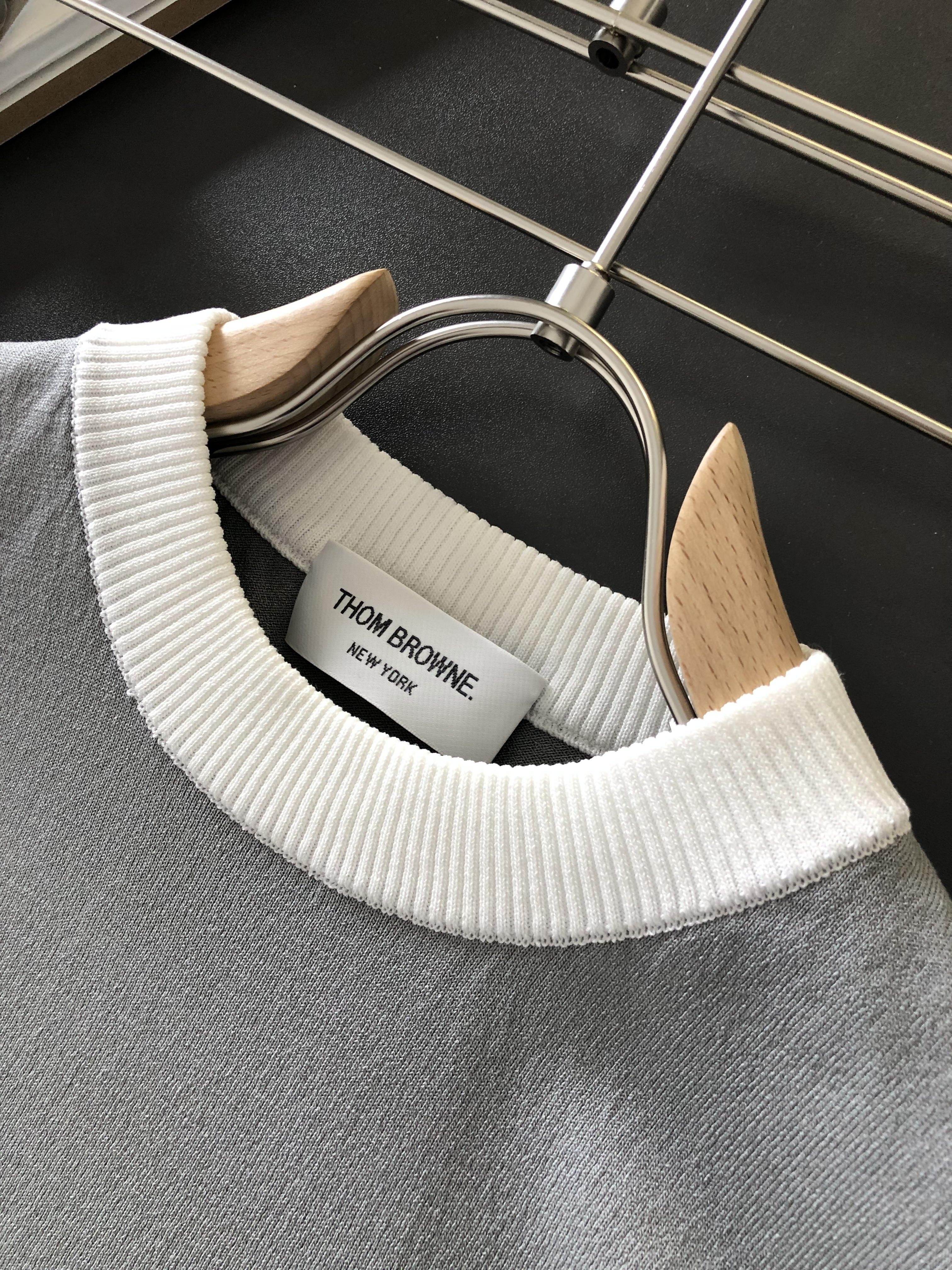 톰브라운 2026SS 남성 반팔 131795 Thom Browne T Shirt 썸네일 이미지