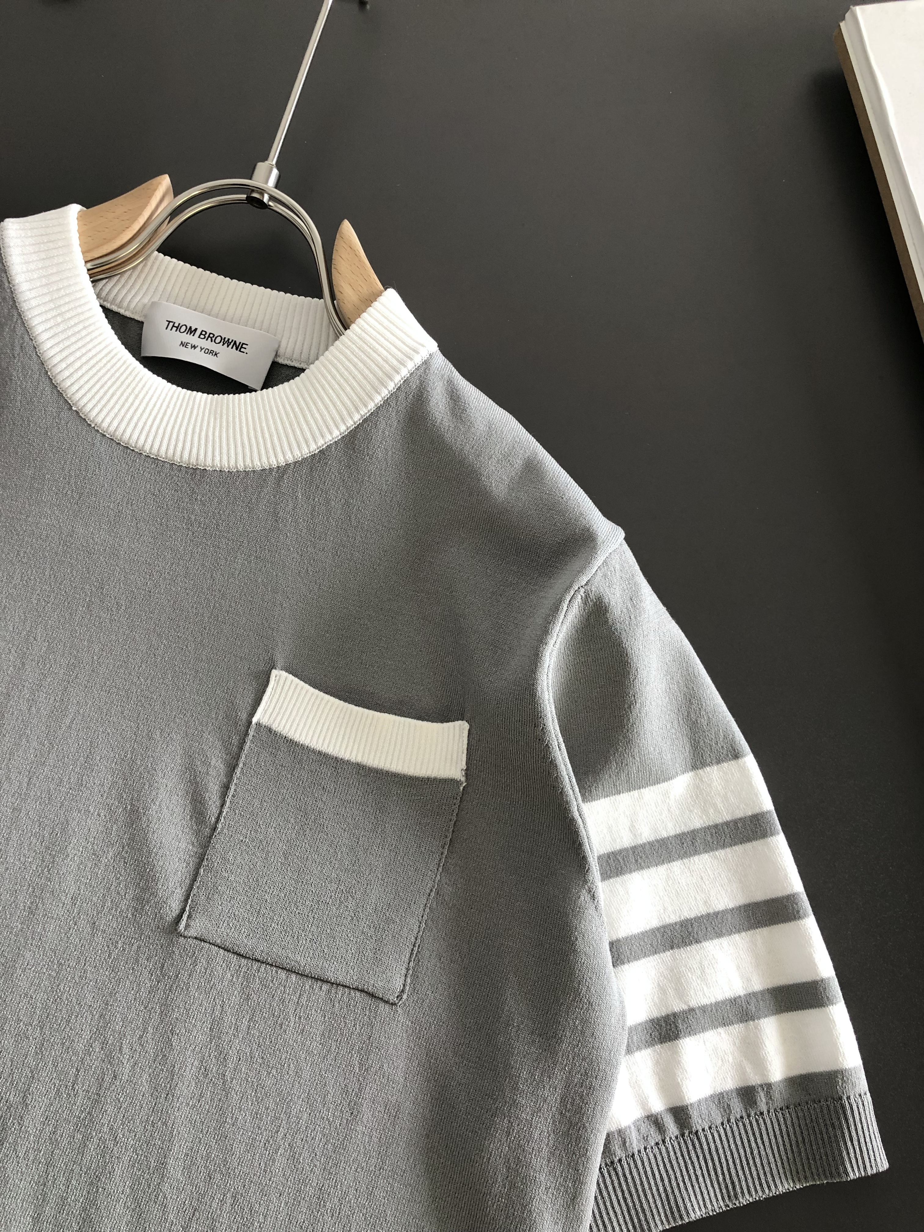 톰브라운 2026SS 남성 반팔 131795 Thom Browne T Shirt 썸네일 이미지