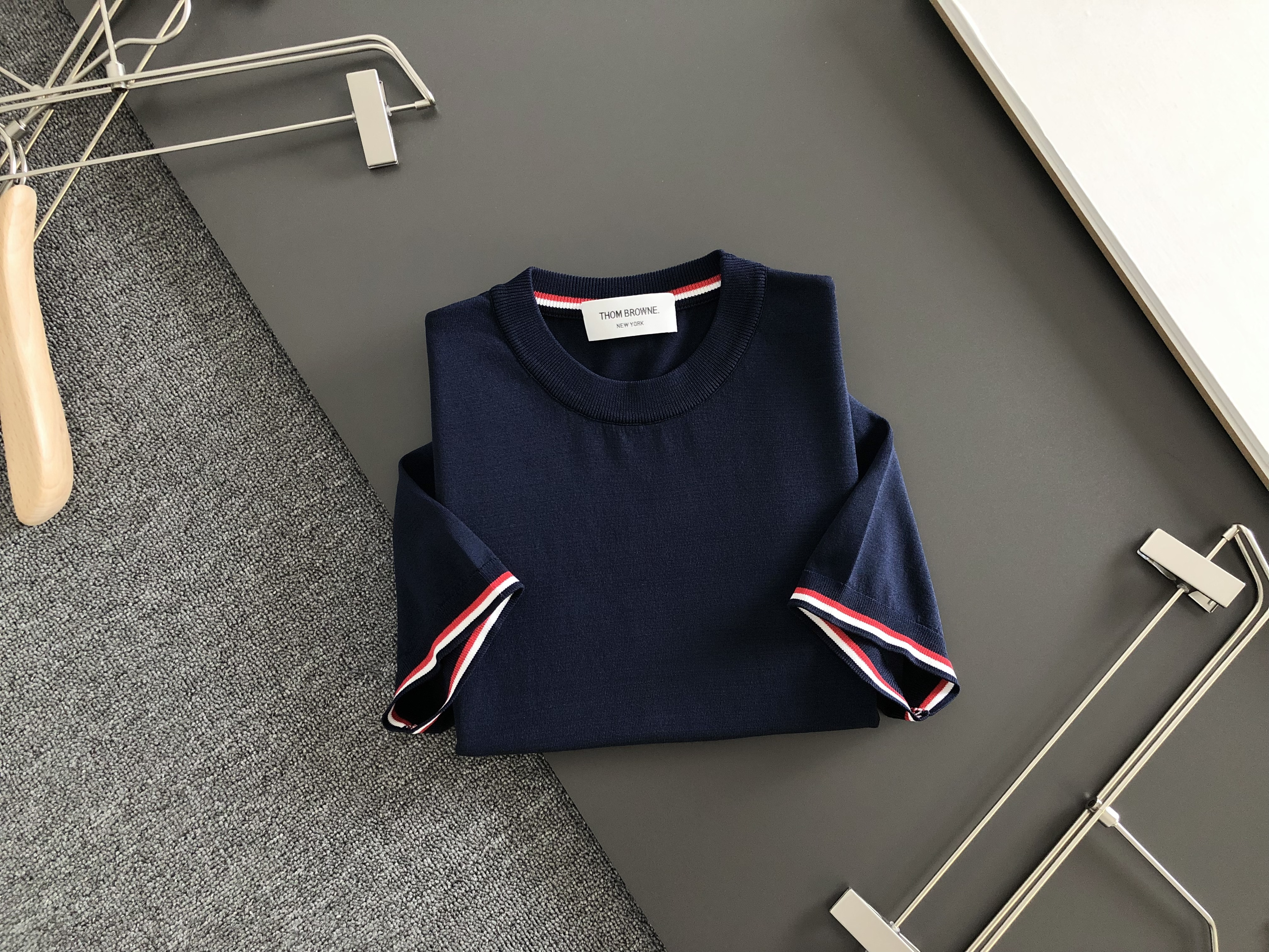 톰브라운 2026SS 남성 반팔 131797 Thom Browne T Shirt 썸네일 이미지