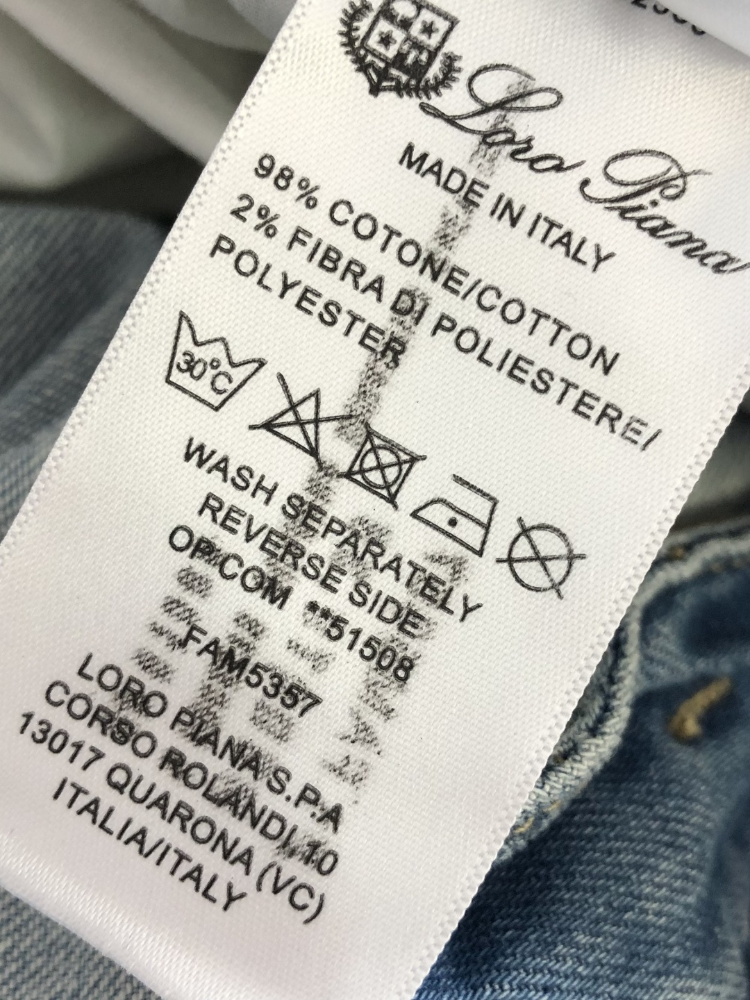 loro Piana 春夏薄款四面弹直筒牛仔裤｜奢感夏日甄选高支棉混纺弹力丹宁，经多道酵素水洗工艺，薄而