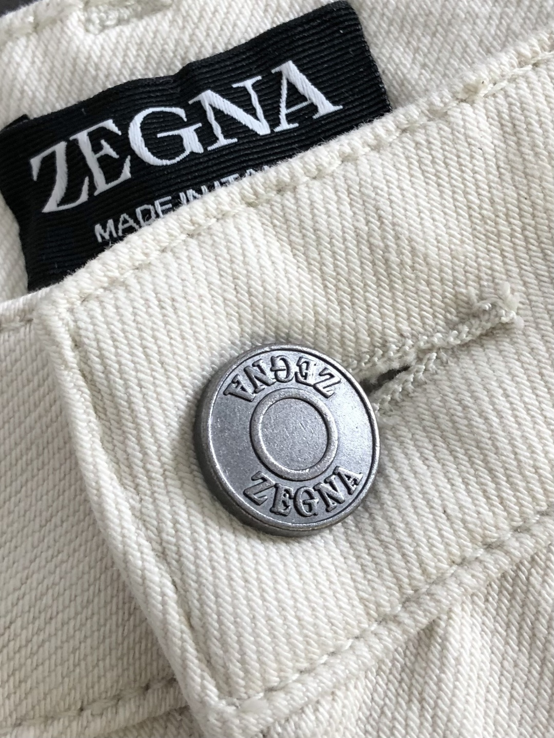 ZG 春夏薄款四面弹直筒牛仔裤｜奢感夏日甄选高支棉混纺弹力丹宁，经多道酵素水洗工艺，薄而不透、软而有型，