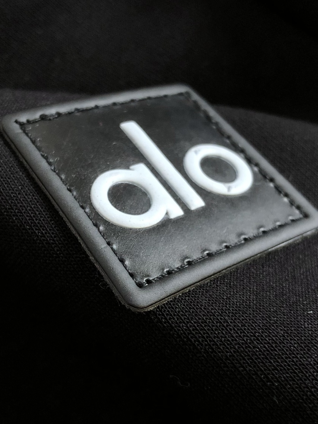 AlO 26SS夏季新款短裤，采用高弹纯棉面料，超级亲肤舒适，经典logo标识点缀，五金细节到位！上身效