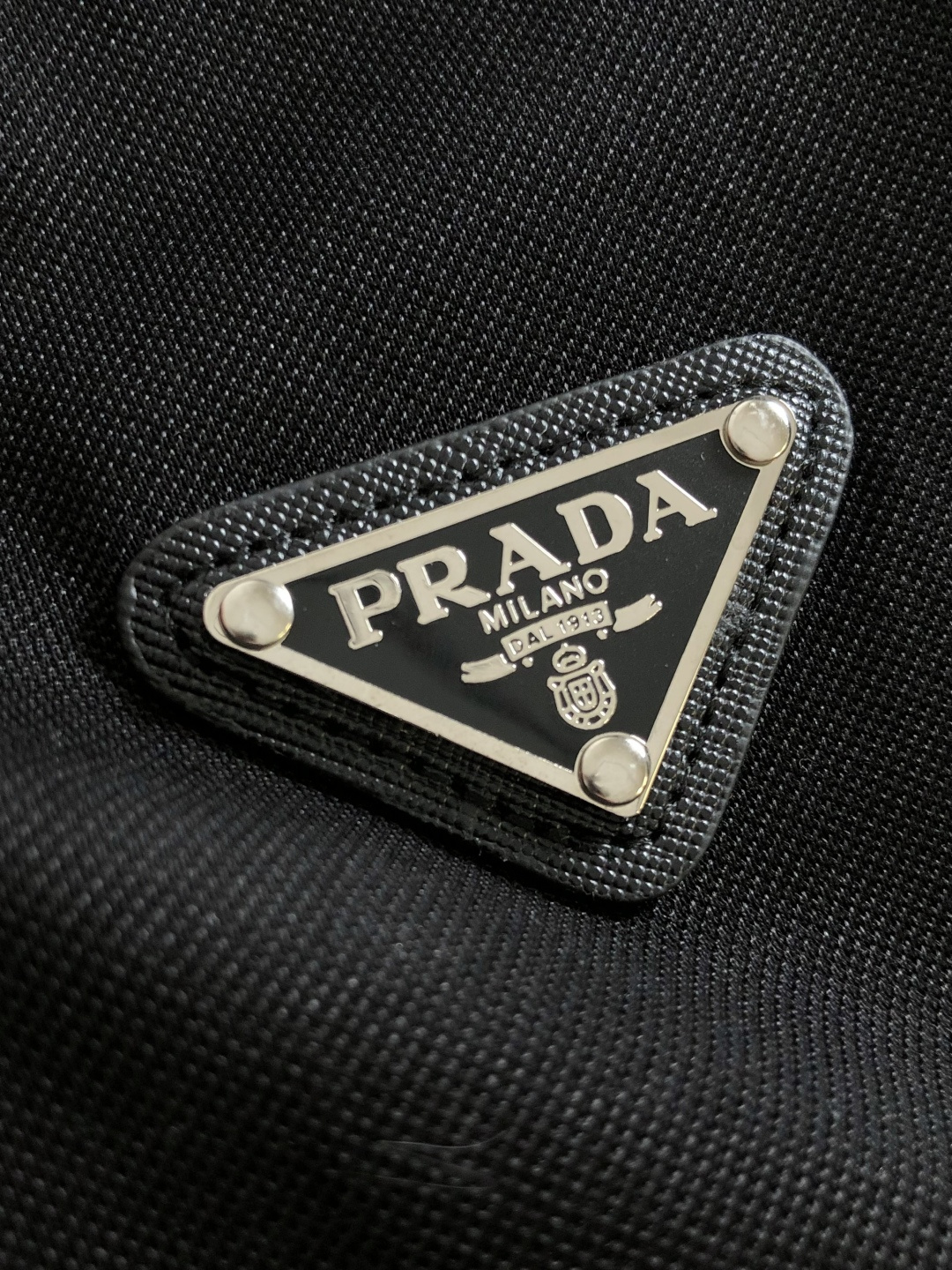 PRAD 2026柜上最新 经典百搭经典丝光珠地POLO衫 ！年年经典款式 商务通勤都能很好搭配的一款 
