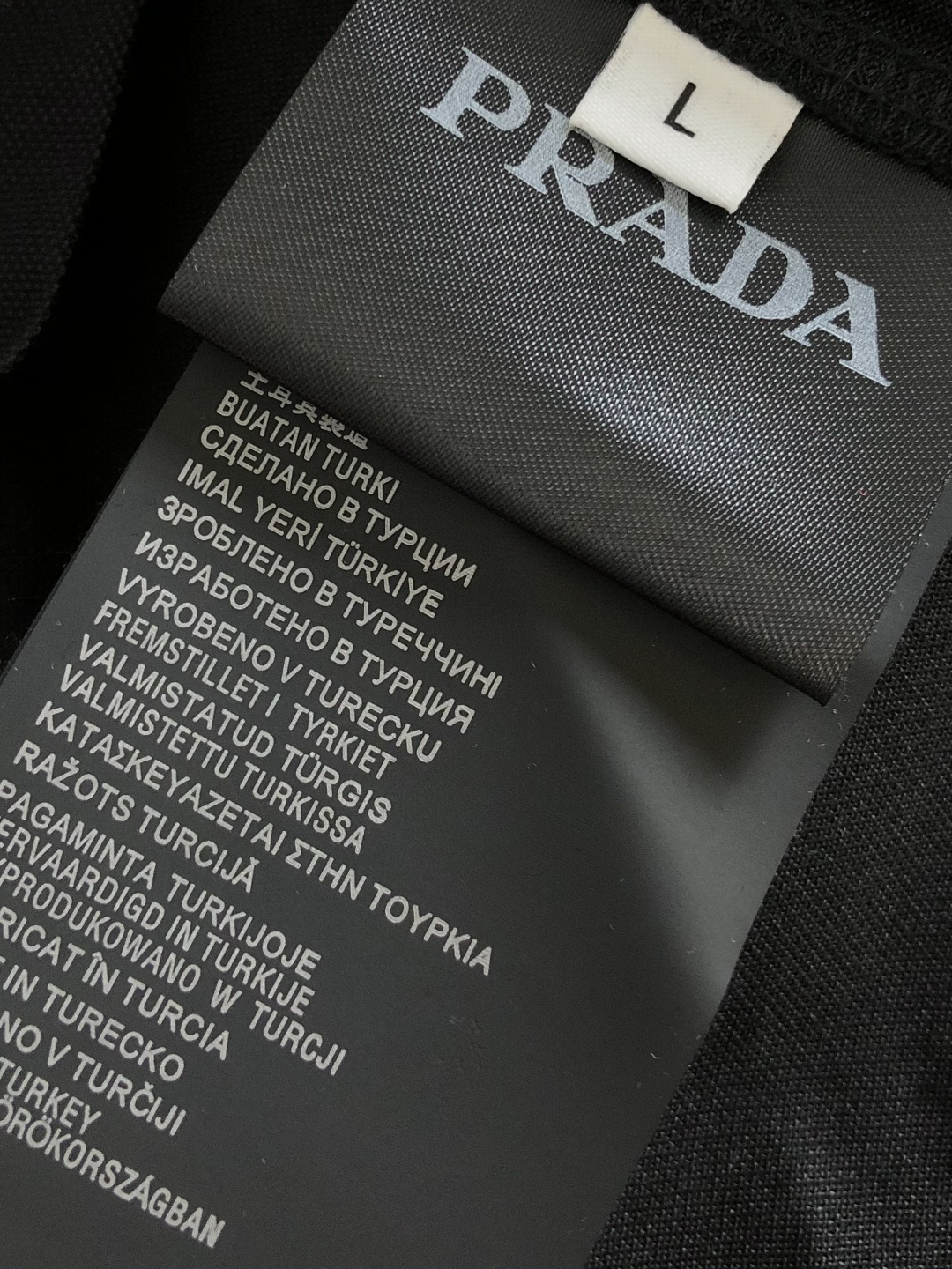 PRAD 2026柜上最新 经典百搭经典丝光珠地POLO衫 ！年年经典款式 商务通勤都能很好搭配的一款 
