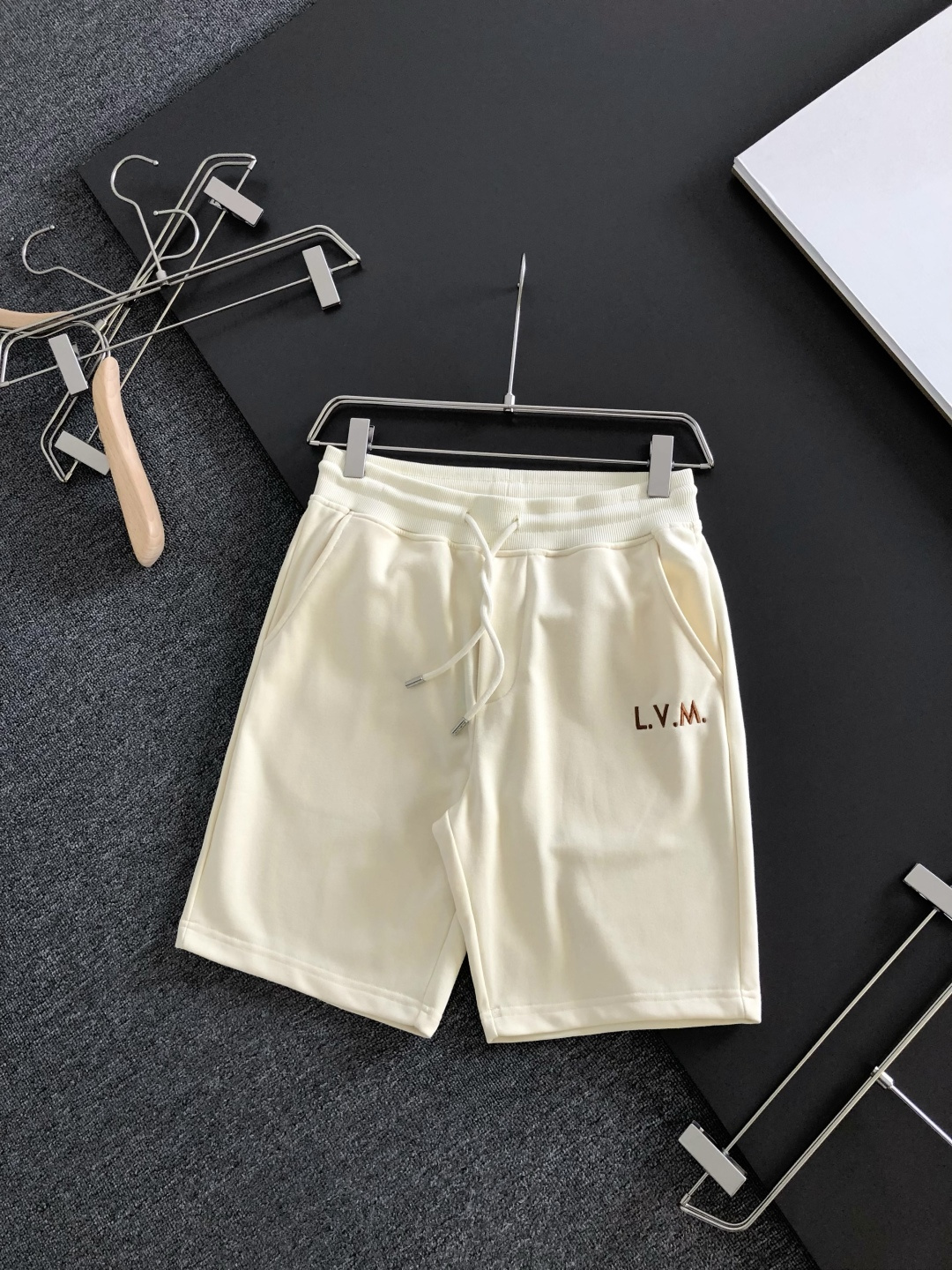 루이비통 2026SS 남성 반바지 131802 Louis Vuitton Shorts
