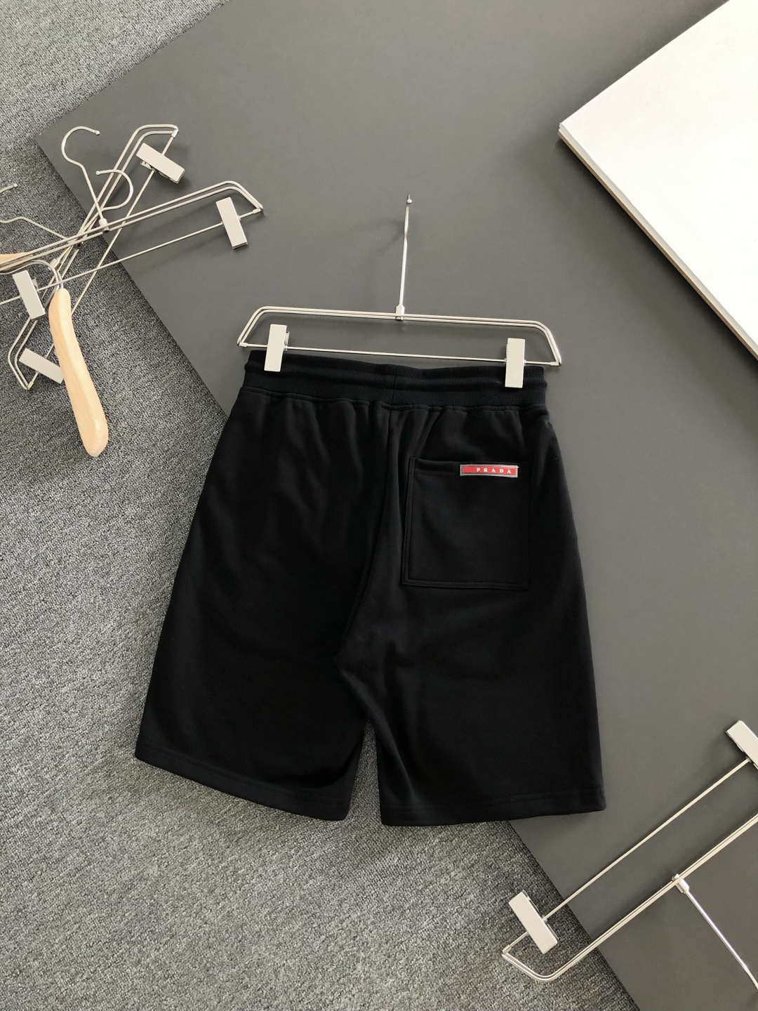 프라다 2026SS 남성 반바지 131806 Prada Shorts 썸네일 이미지