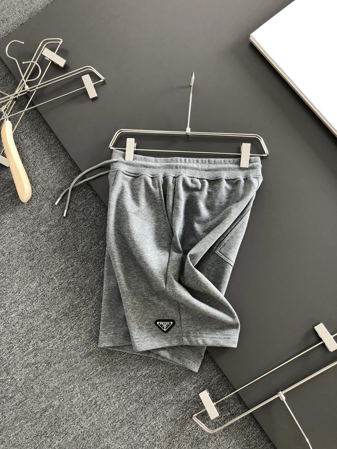 프라다 2026SS 남성 반바지 131807 Prada Shorts 썸네일 이미지