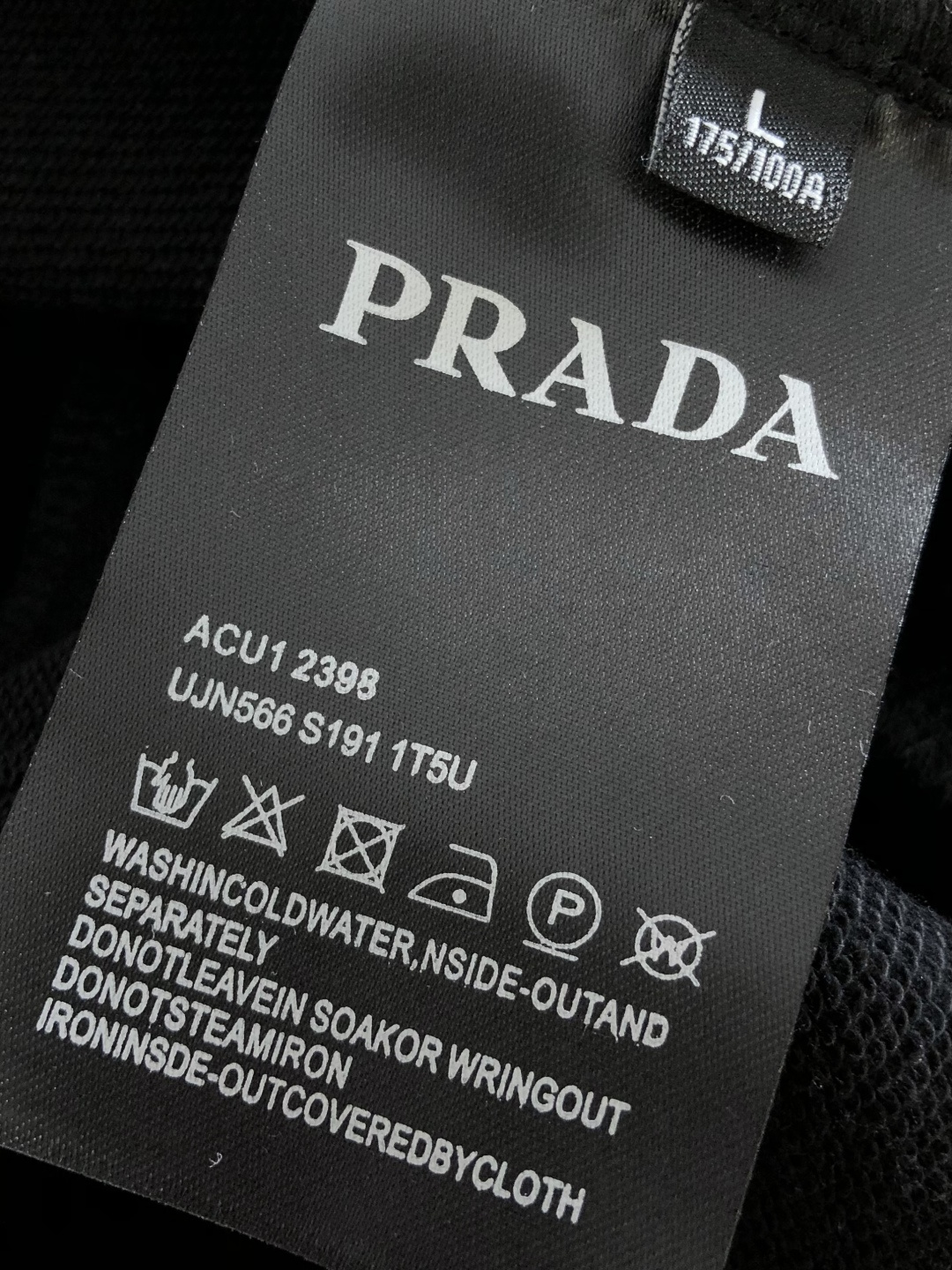 프라다 2026SS 남성 반바지 131806 Prada Shorts 썸네일 이미지