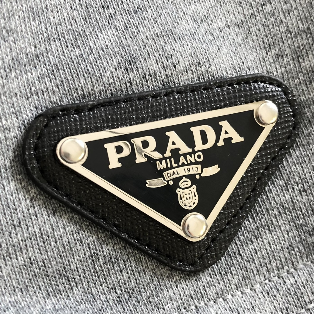 프라다 2026SS 남성 반바지 131807 Prada Shorts 썸네일 이미지