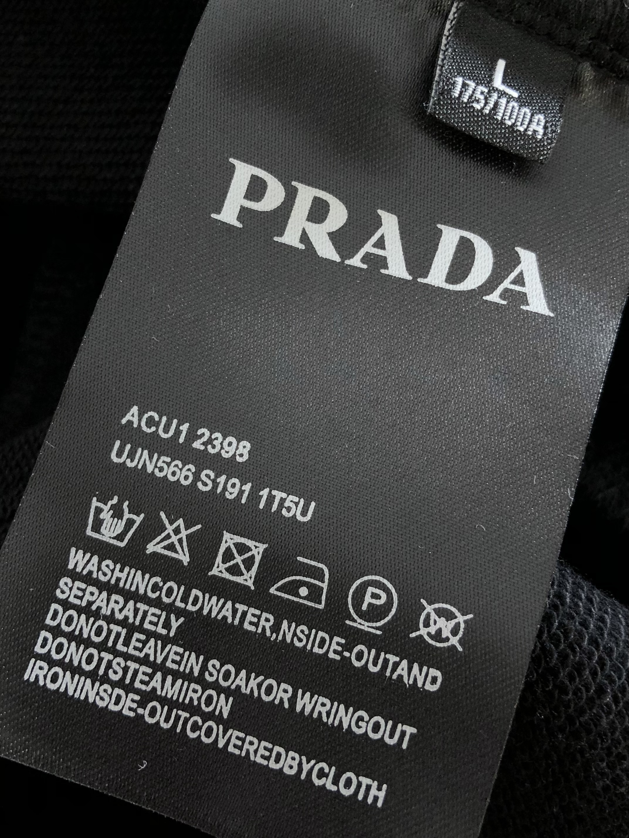 프라다 2026SS 남성 반바지 131806 Prada Shorts 썸네일 이미지