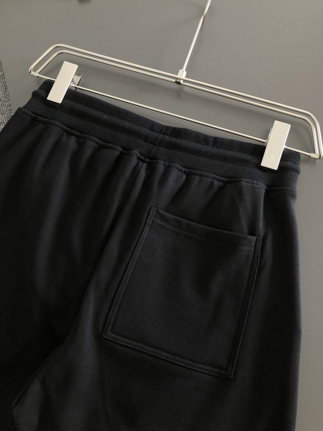 루이비통 2026SS 남성 반바지 131805 Louis Vuitton Shorts 썸네일 이미지