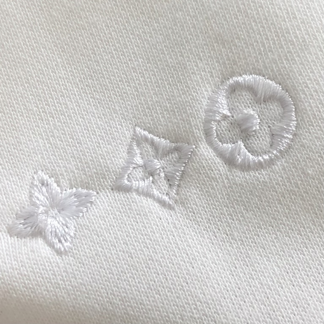루이비통 2026SS 남성 반바지 131804 Louis Vuitton Shorts 썸네일 이미지