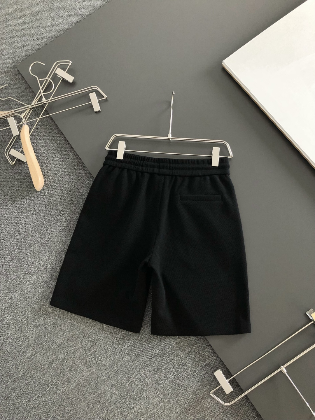 로에베 2026SS 남성 반바지 131813 Loewe Shorts 썸네일 이미지