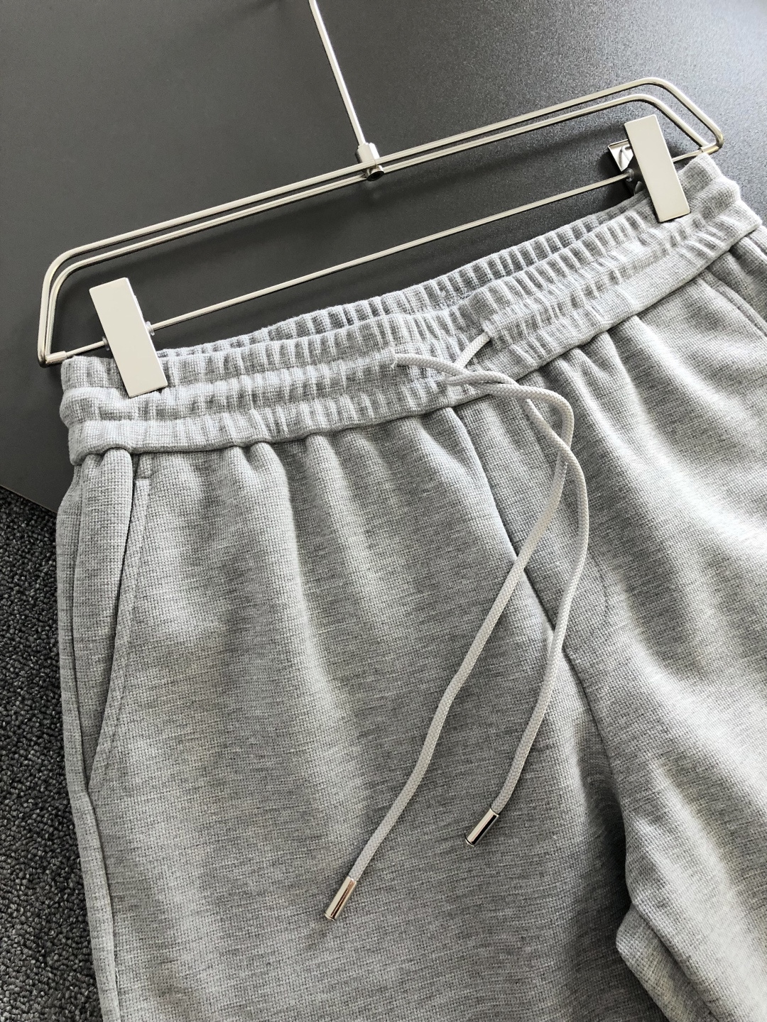 루이비통 2026SS 남성 반바지 131810 Louis Vuitton Shorts 썸네일 이미지