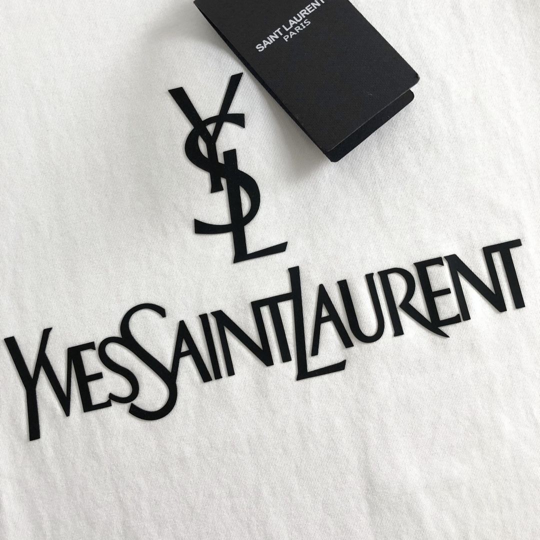 YSL  SS春夏最新款圆领时尚短袖T恤，官网同步，定制索罗棉轻薄面料！贴肤舒适，耐看又好穿，经典简约logo设计，原厂
