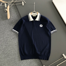 GUC 2026ss夏季新品男士老钱风针织短袖Polo衫!独家首发 采用纤维超细与高弹的伊力特纱线织造而成,质感与纹理都 GUC 2026ss夏季新品男士老钱风针织短袖Polo衫!独家首发 采用纤维超细与高弹的伊力特纱线织造而成,质感与纹理都