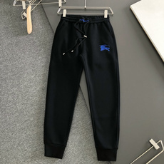 BBR 2026春季新品休闲裤,经典款百看不厌,裤身工艺设计,进口客供辅料、定制铜氨丝面料,每个细节做到极致,原版五金配 BBR 2026春季新品休闲裤,经典款百看不厌,裤身工艺设计,进口客供辅料、定制铜氨丝面料,每个细节做到极致,原版五金配