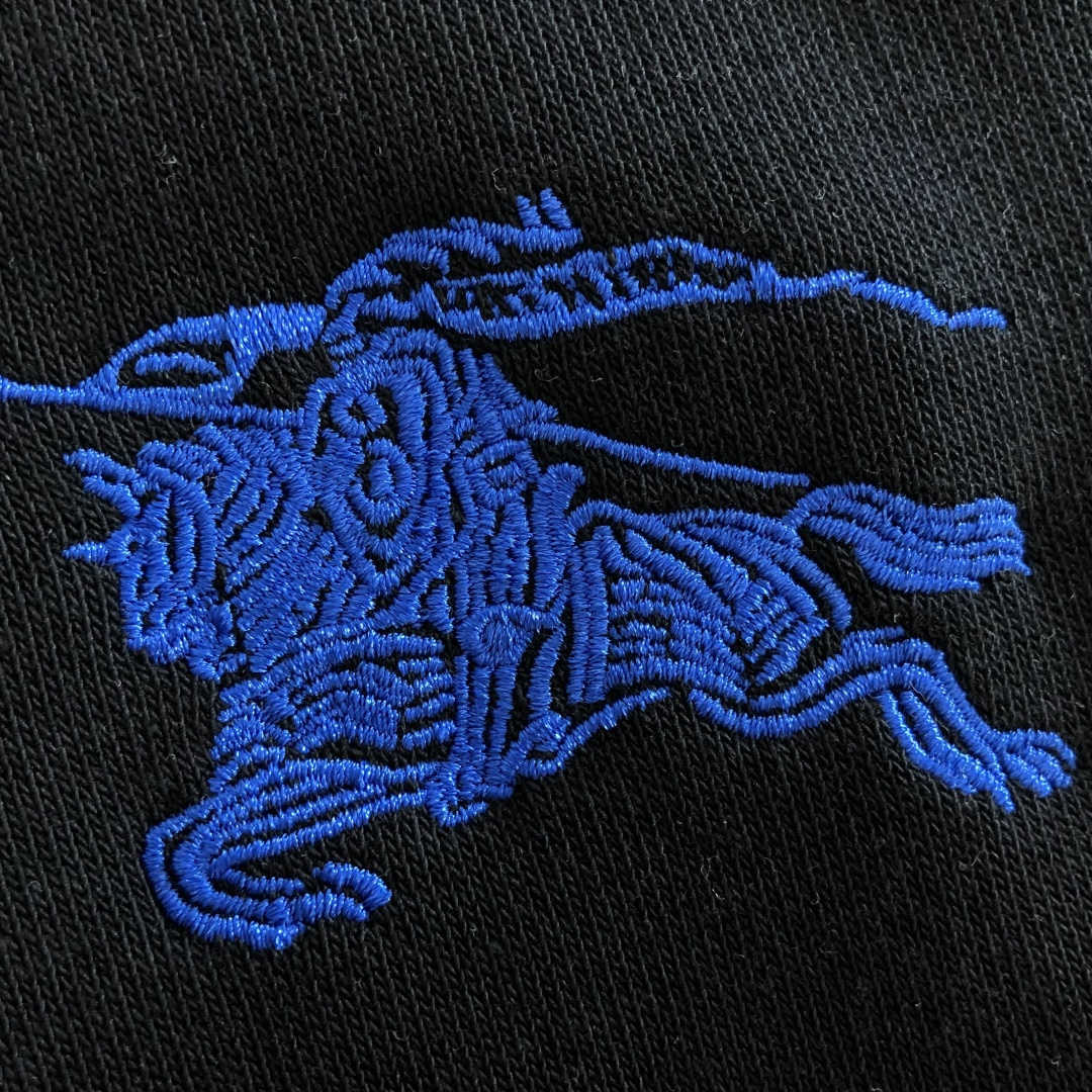 BBR 2026春季新品休闲裤，经典款百看不厌，裤身工艺设计，进口客供辅料、定制铜氨丝面料，每个细节做到极致，原版五金配