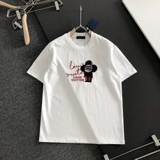 1V SS春夏最新款圆领时尚短袖T恤,官网同步,双股280克重纯棉面料!贴肤舒适,耐看又好穿,经典简约logo设计,原厂 1V SS春夏最新款圆领时尚短袖T恤,官网同步,双股280克重纯棉面料!贴肤舒适,耐看又好穿,经典简约logo设计,原厂