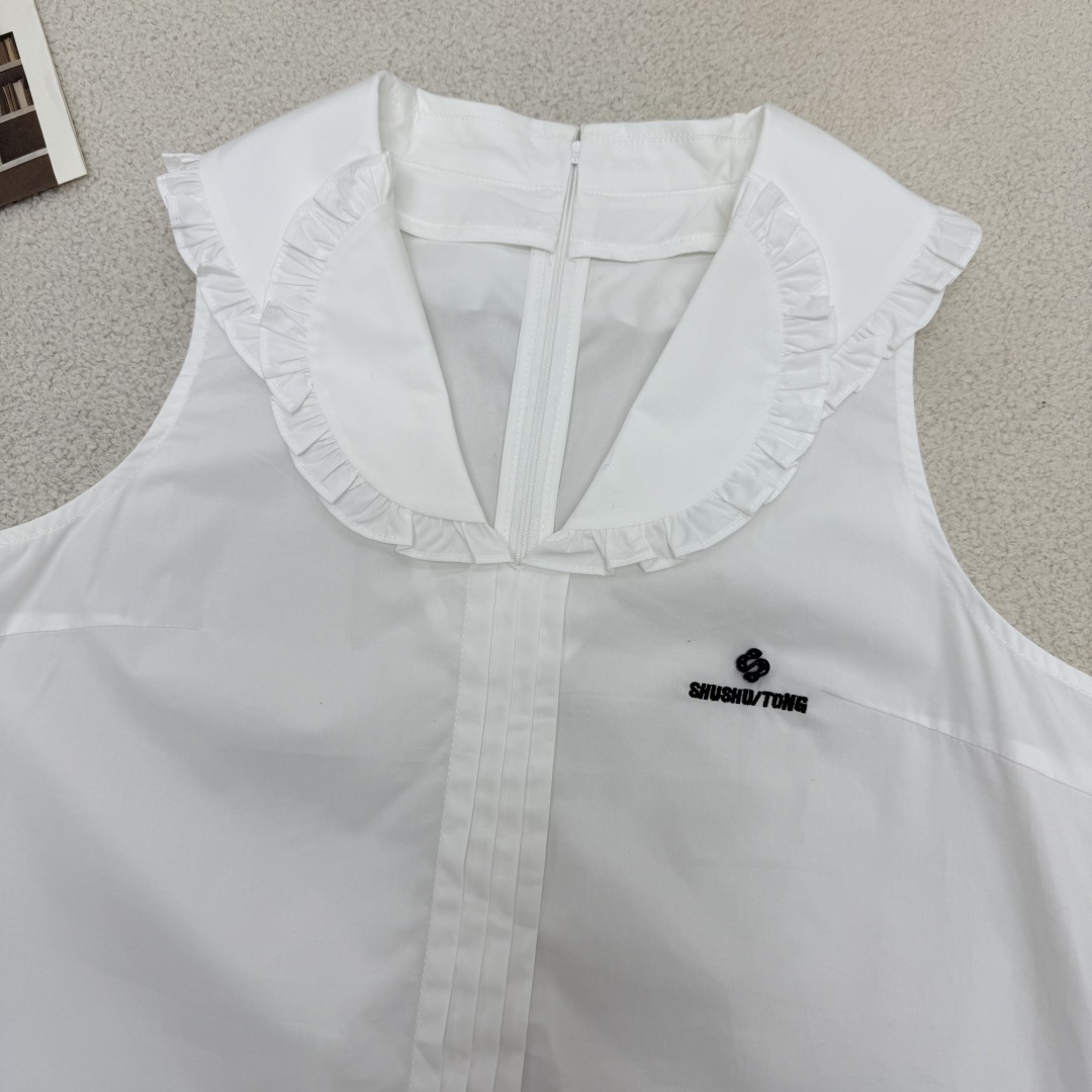 Early Autumn Embroidered Vest Top with Metal Buckle & Ruffle Collar Design 3 cmp i1754148429039 8995 0 1