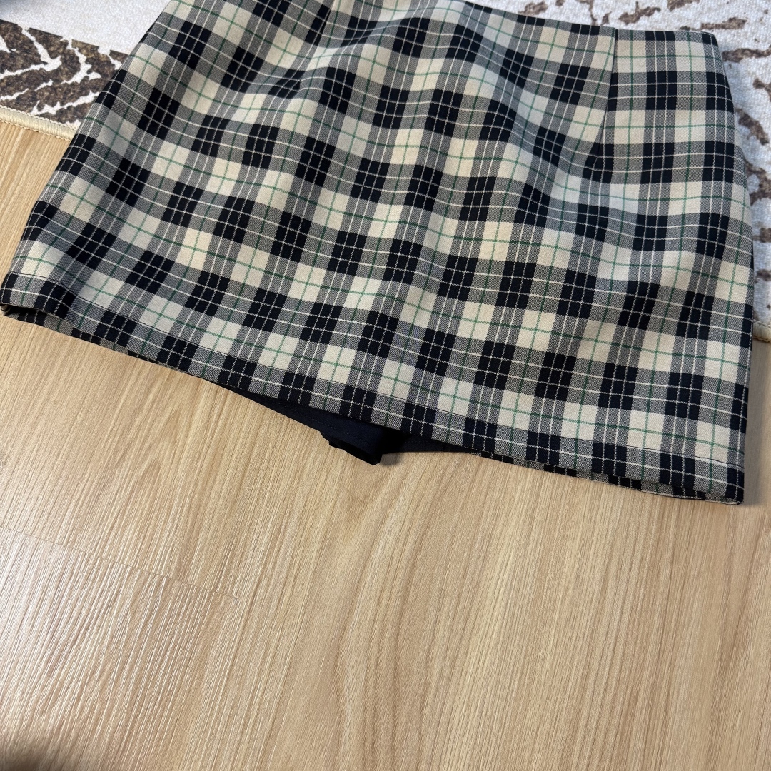 Vintage Plaid Skirt - High Waist A-Line, Chic & Flattering, Perfect for Fall 6 cmp i1757693726564 6470 0 4
