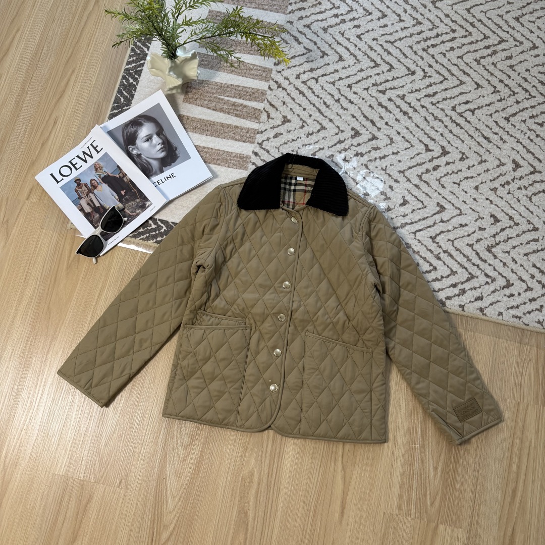 Classic Diamond Quilted Cotton Jacket - Reversible, Corduroy Collar, Logo Detail 8 cmp i1759595234296 40 0 5