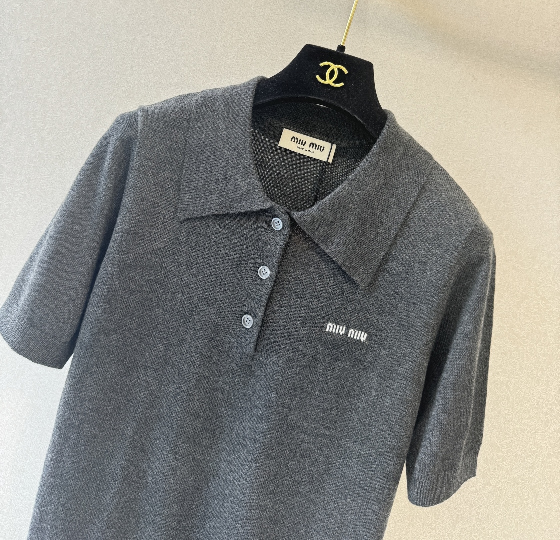 缪缪新品🆕🆕Polo领短袖💗💗实拍图🆕🆕两色3码