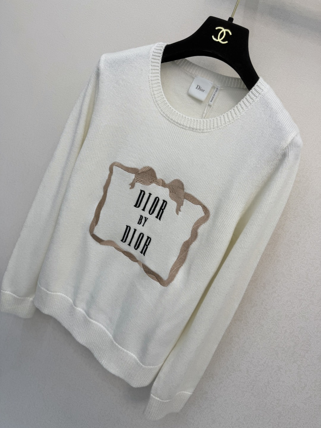 迪奥新品🆕🆕 圆领长袖💗💗实拍图🆕🆕两色3码