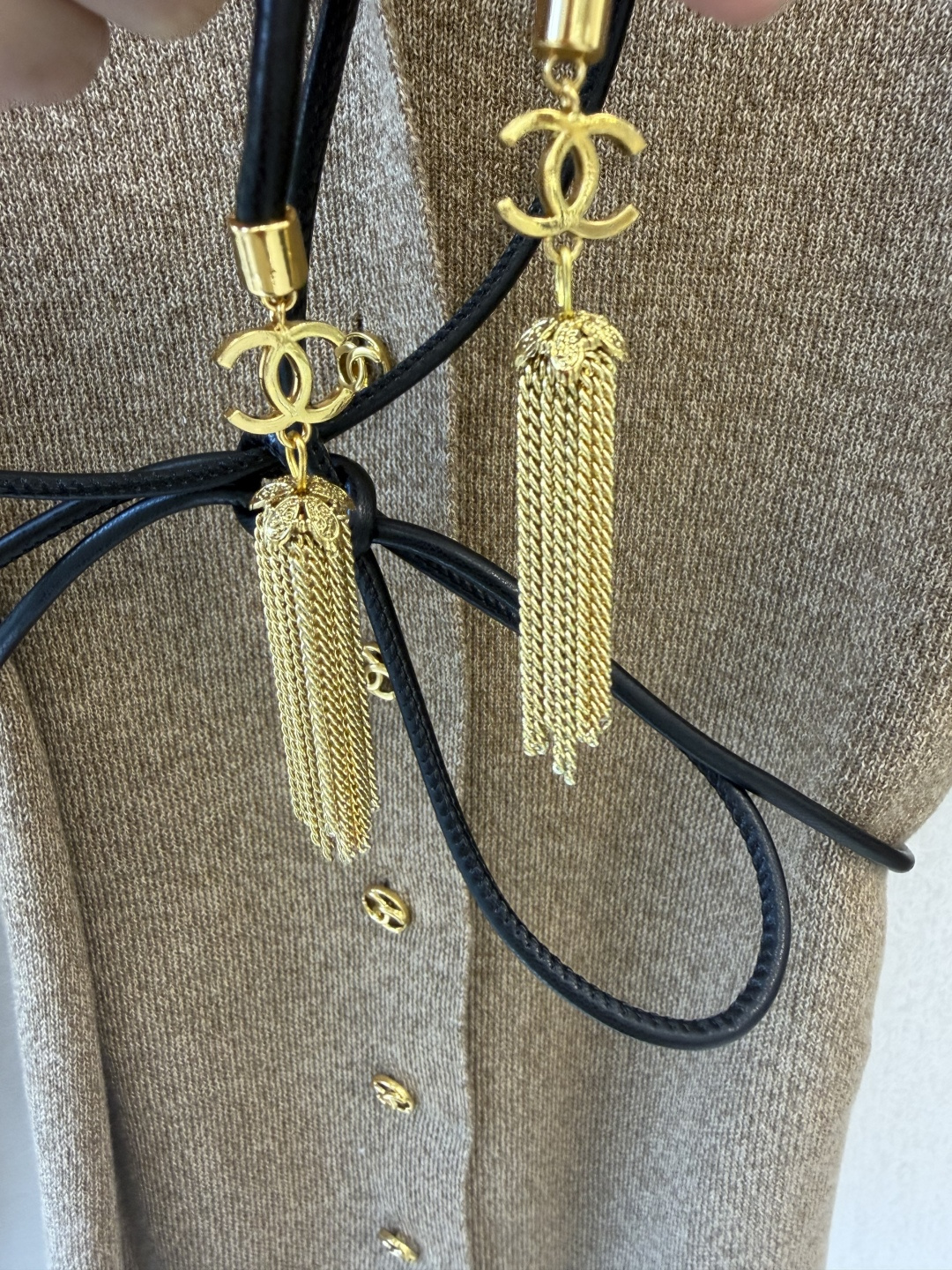 小香新品🆕🆕 V领长袖开衫💗💗实拍图🆕🆕三色3码