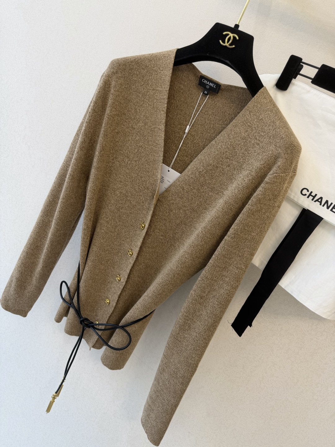 小香新品🆕🆕 V领长袖开衫💗💗实拍图🆕🆕三色3码