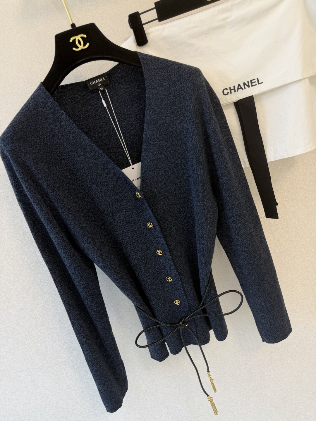 小香新品🆕🆕 V领长袖开衫💗💗实拍图🆕🆕三色3码
