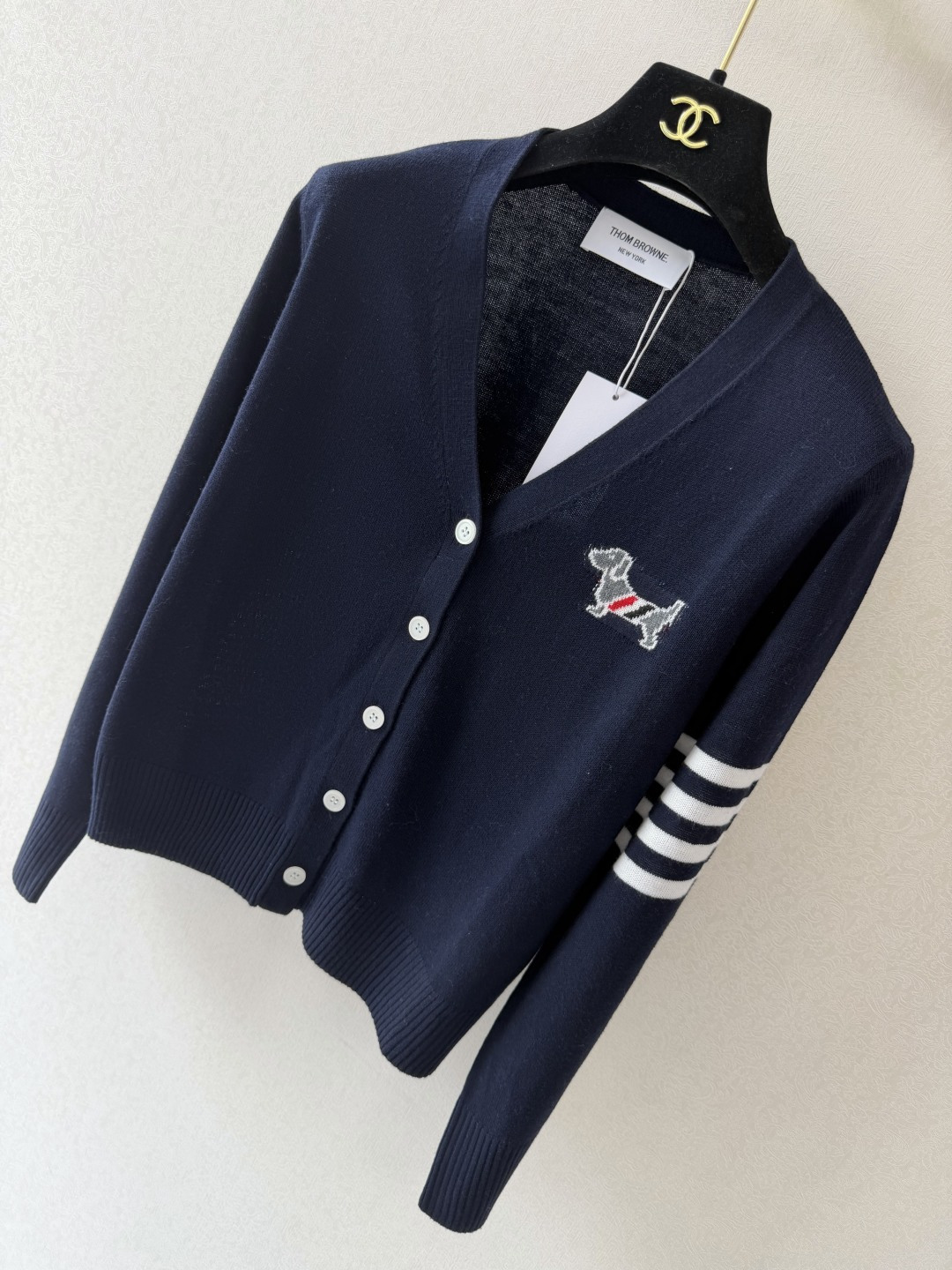 TB新品🆕🆕 V领长袖开衫💗💗实拍图🆕🆕三色3码
