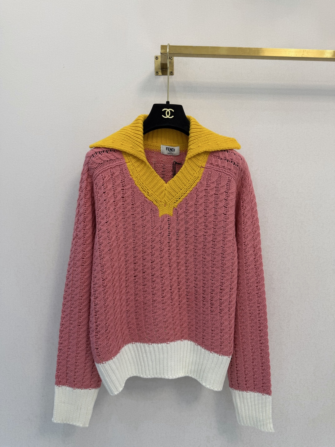 FD新品🆕🆕 V领长袖💗💗实拍图🆕🆕