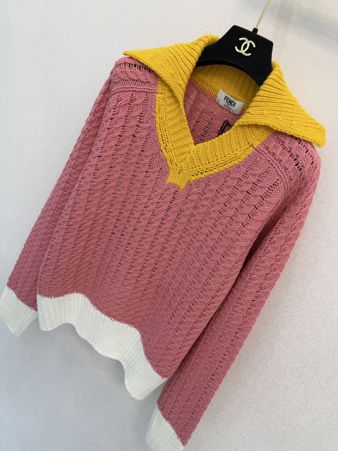 FD新品🆕🆕 V领长袖💗💗实拍图🆕🆕