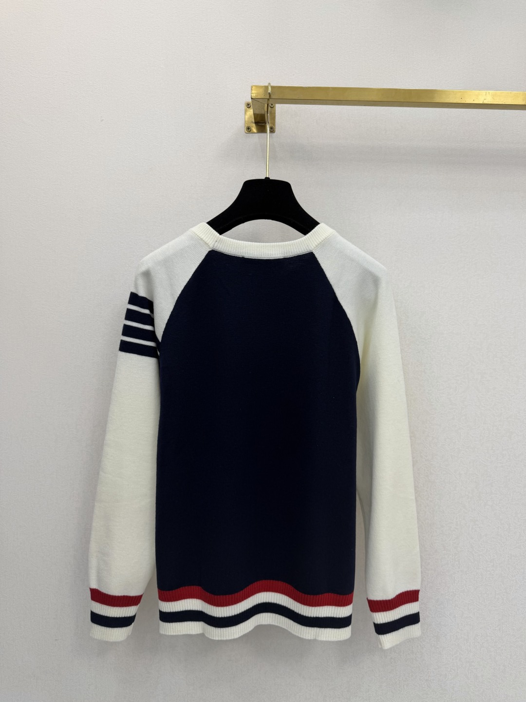 TB新品🆕🆕 圆领长袖💗💗实拍图🆕🆕三色3码