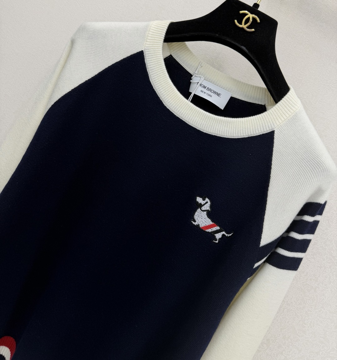 TB新品🆕🆕 圆领长袖💗💗实拍图🆕🆕三色3码