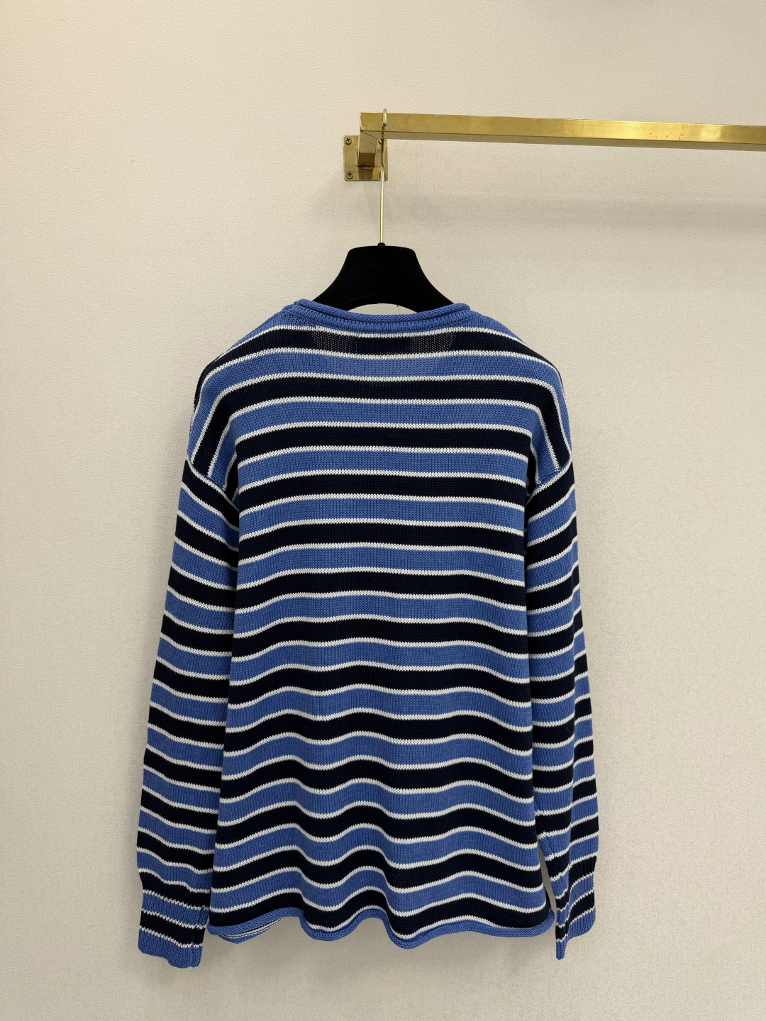 US新品🆕🆕 圆领长袖💗💗实拍图🆕三色3码