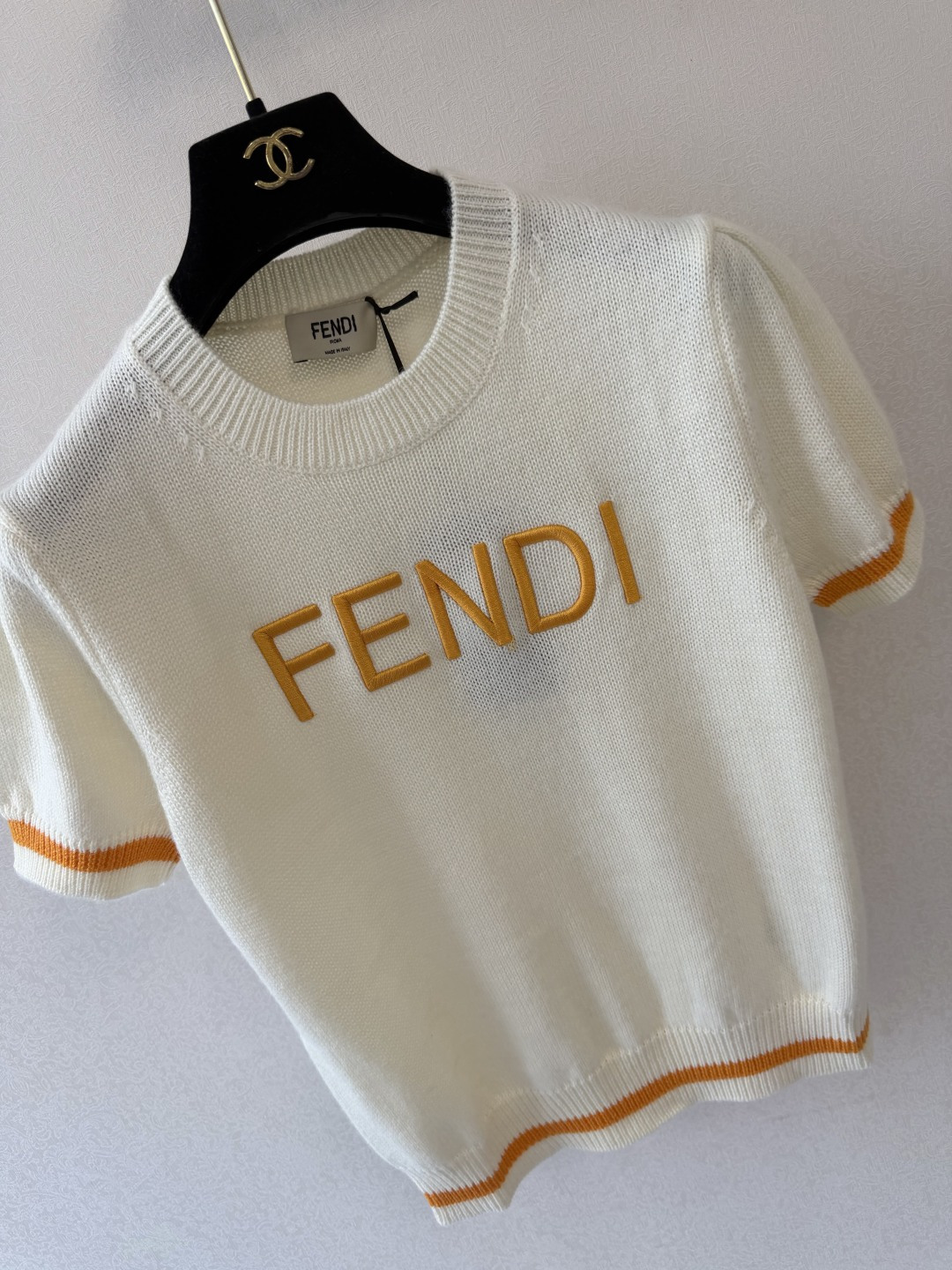FD新品🆕🆕 圆领短袖💗💗实拍图🆕🆕两色3码