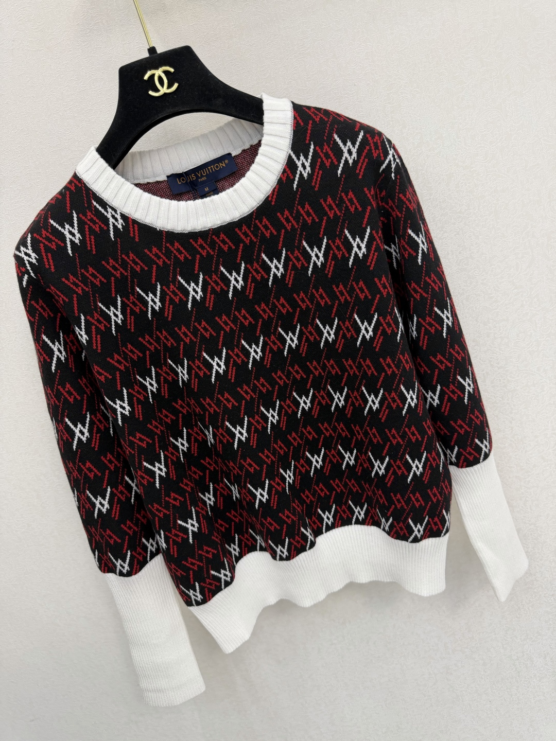 LV新品🆕🆕 圆领长袖💗💗实拍图🆕🆕三色3码