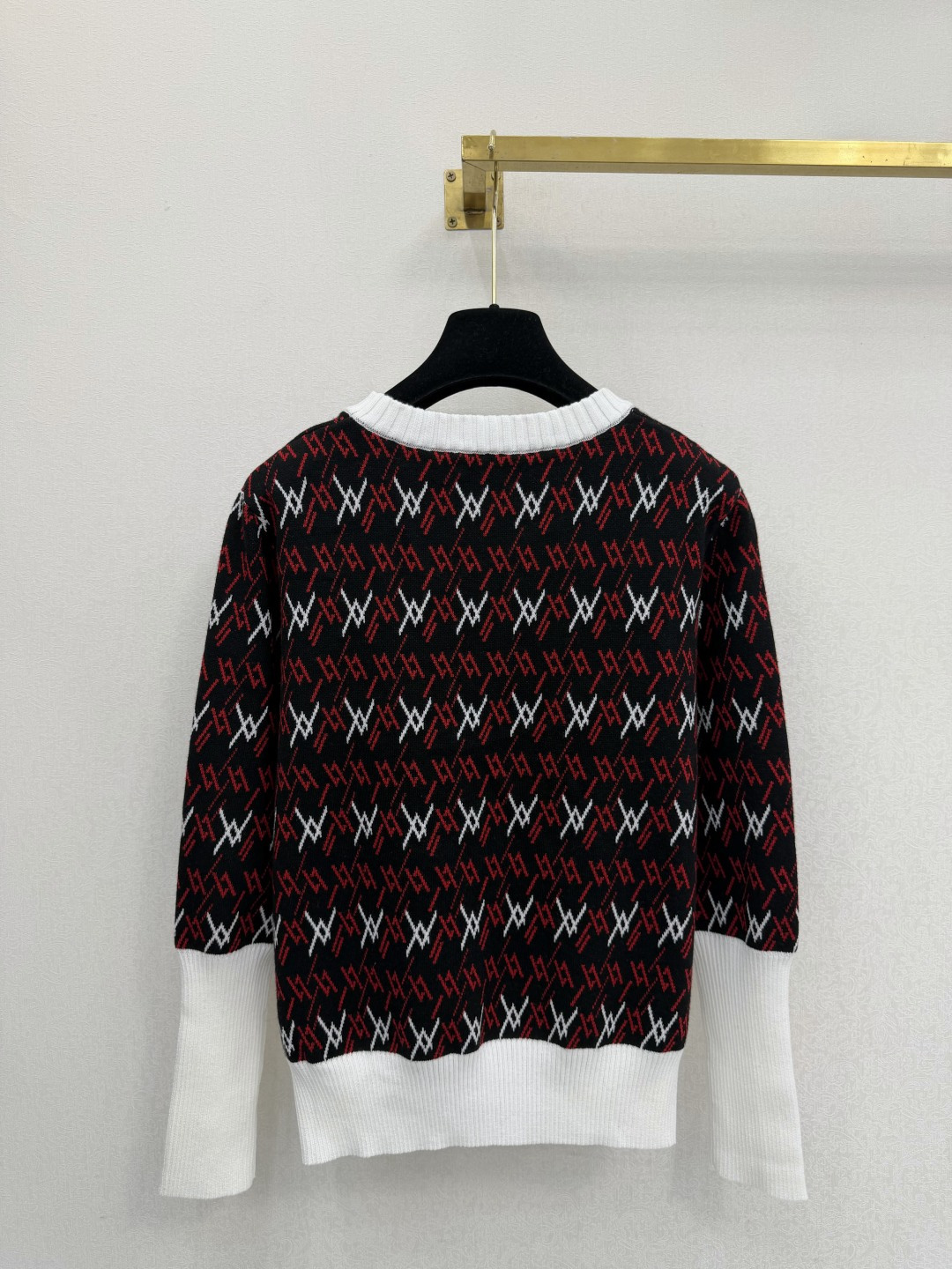 LV新品🆕🆕 圆领长袖💗💗实拍图🆕🆕三色3码