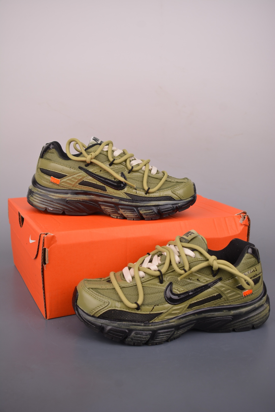 300 Nike INITIATOR RNR 复古做旧 解构绑带 舒适百搭防滑耐磨 低帮跑步鞋 394055-102