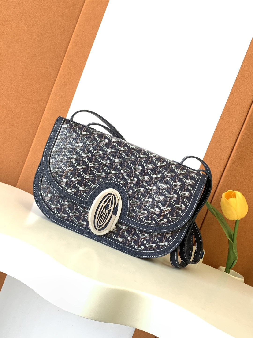 Goyard GOYARD老花233款|||更加轻便和 而“ ”一词在现代 界其实是一种潮流的象征