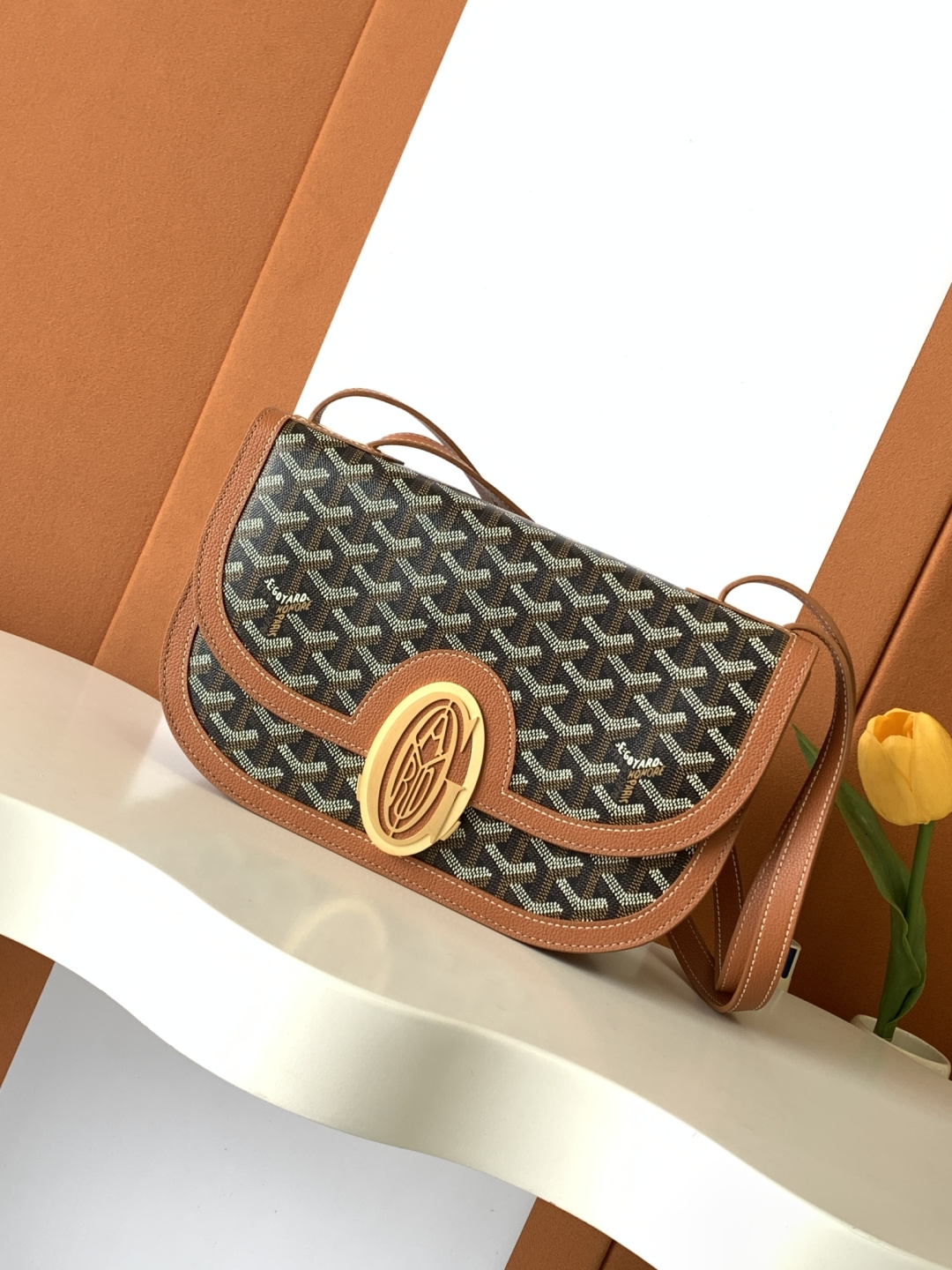 Goyard GOYARD老花233款|||更加轻便和 而“ ”一词在现代 界其实是一种潮流的象征