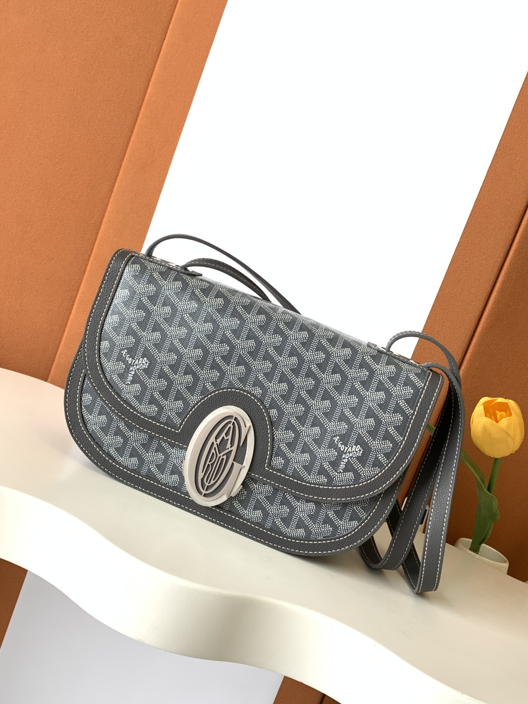 Goyard GOYARD老花233款|||更加轻便和 而“ ”一词在现代 界其实是一种潮流的象征
