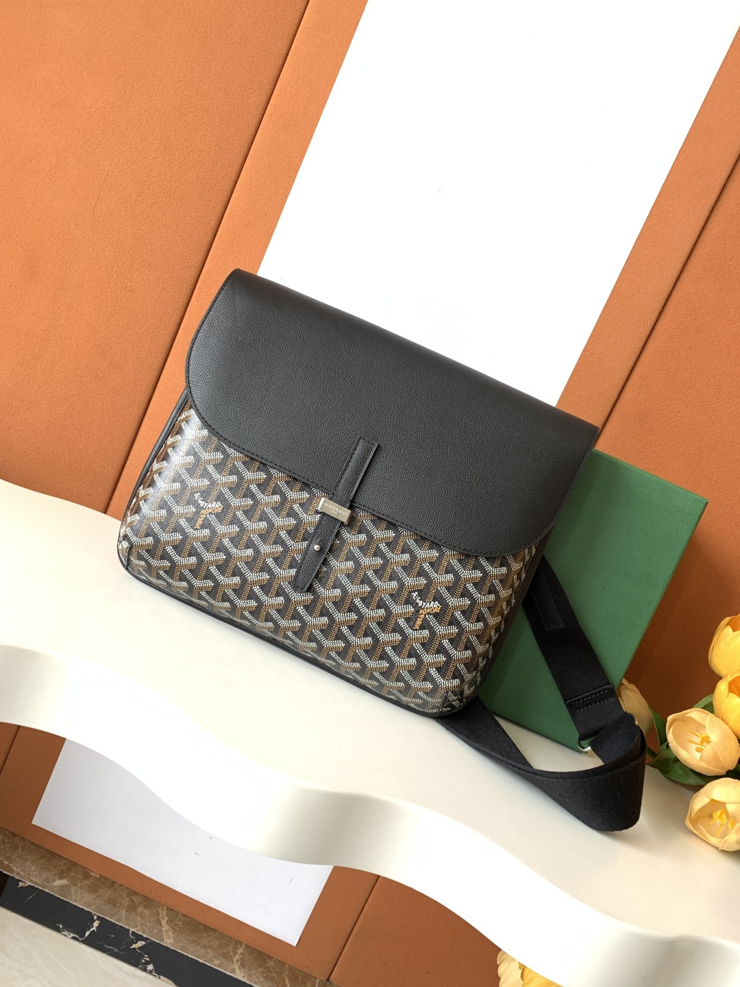 COURSIER Messenger Bag Flap Back Pocket Shoulder Bag