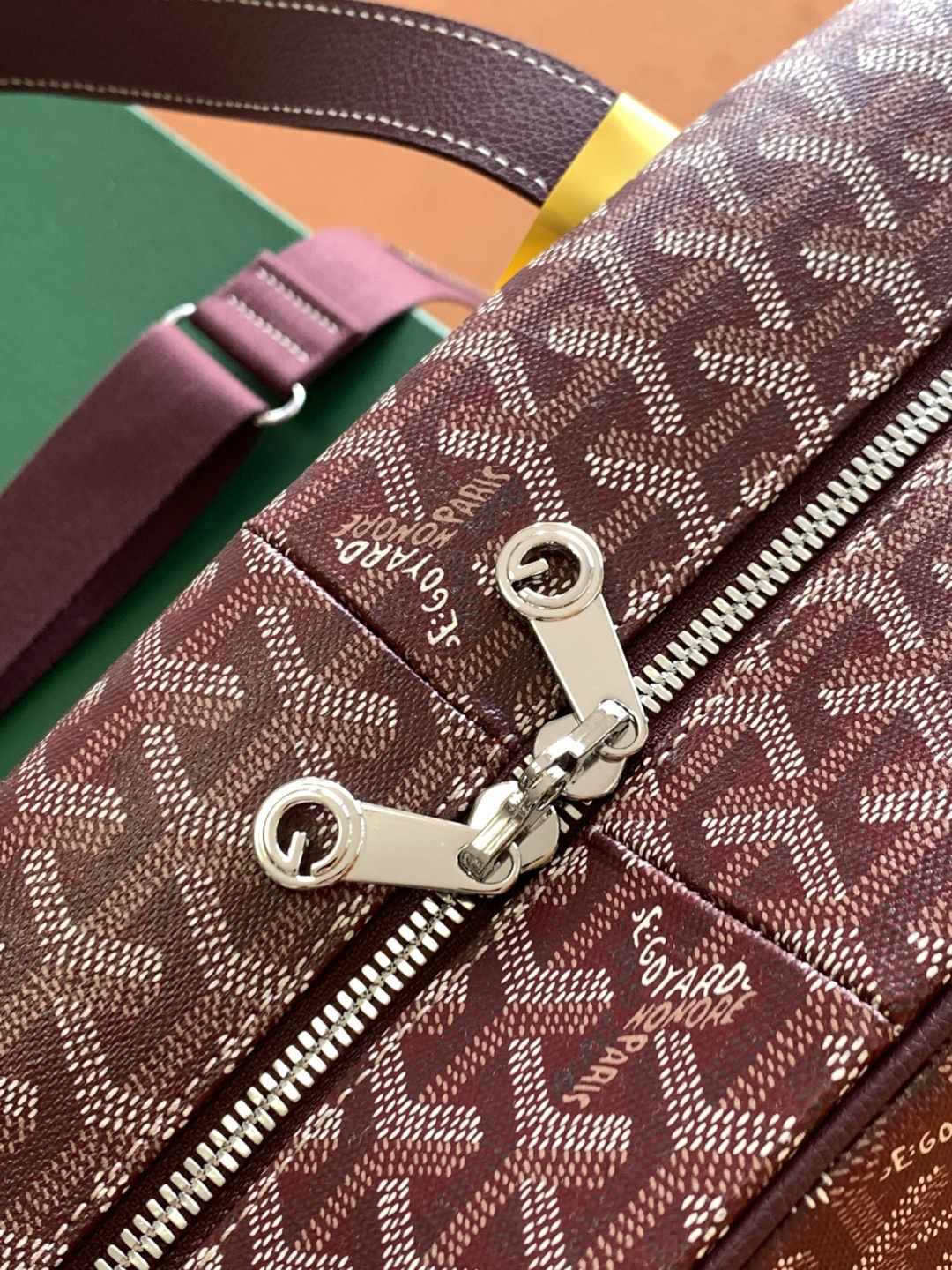 Goyard SAVILE ROW 衣物包为衣服提供了出色的保护